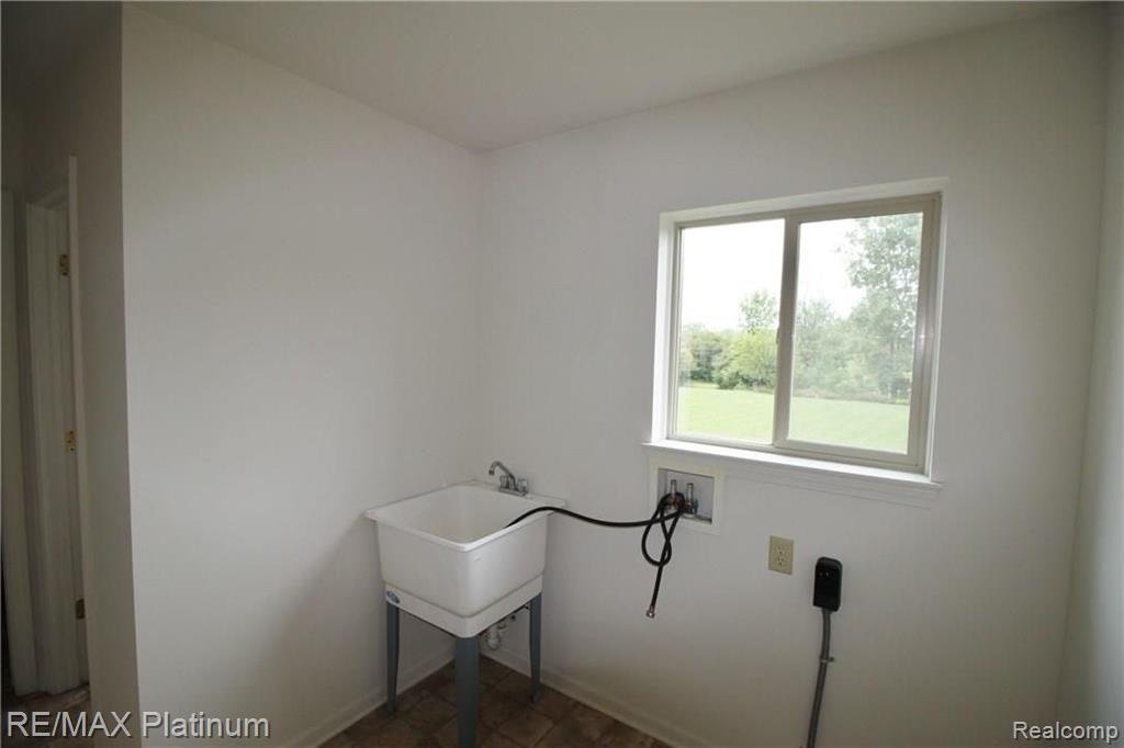 6450 Cook Road Swartz Creek, MI 48473 - Photo 25 of 33
