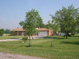 6671 Labo Road South Rockwood, MI 48179 - Photo 1 of 4 698960.JPG