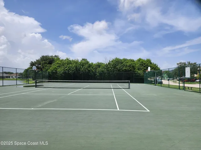 a view of a tennis court