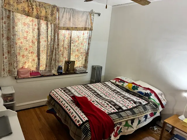 $1,275 | 5443 North Campbell Avenue, Unit 1F, Chicago, IL 60625