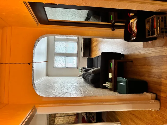 $1,275 | 5443 North Campbell Avenue, Unit 1F, Chicago, IL 60625