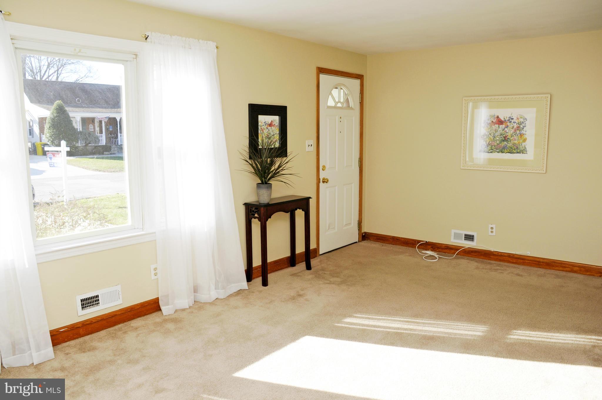 606 Cleveland Road Linthicum Heights, MD 21090 - Photo 11 of 24 a view of an empty room