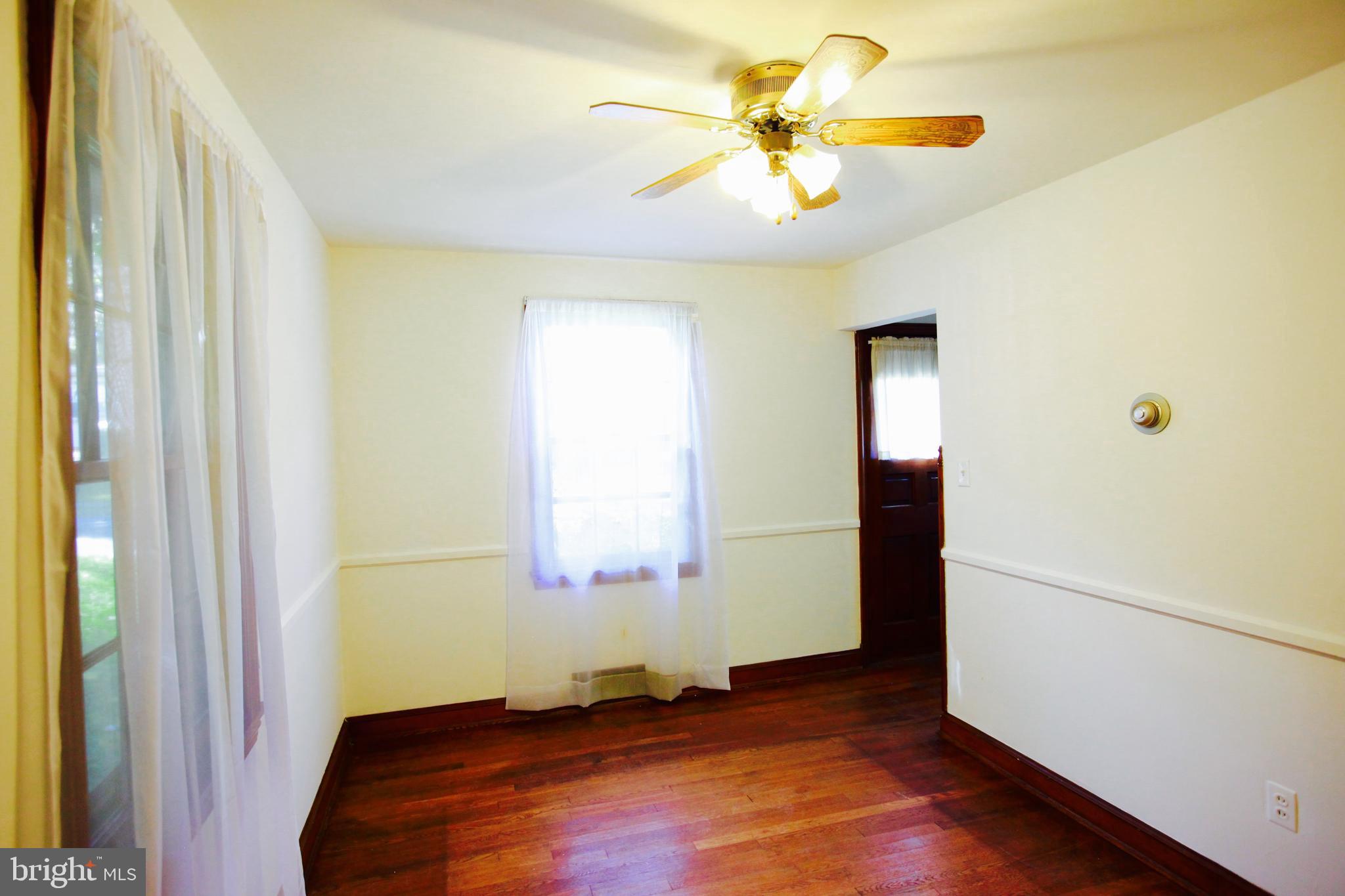 2805 Cameron Road Falls Church, VA 22042 - Photo 3 of 19