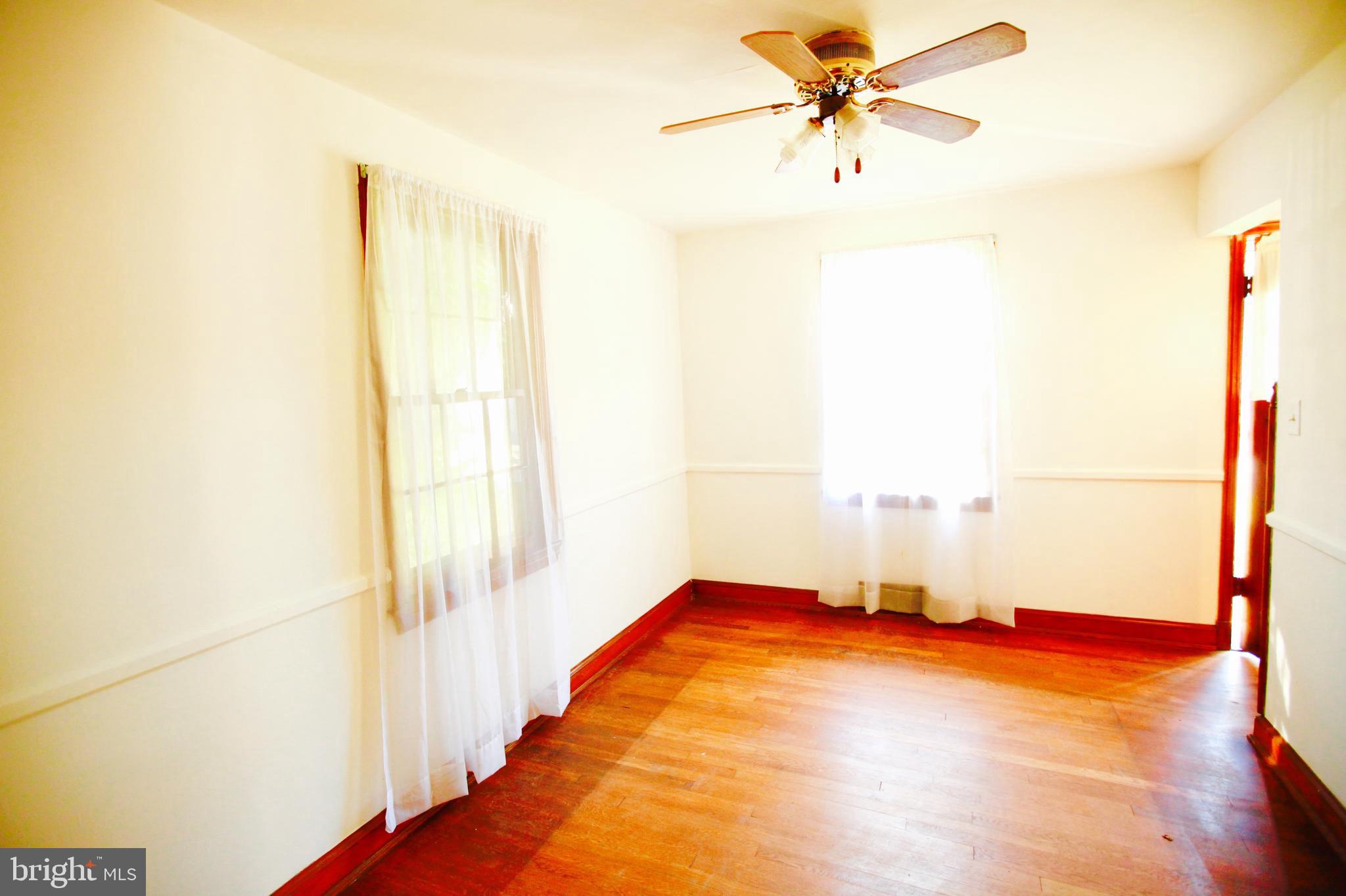 2805 Cameron Road Falls Church, VA 22042 - Photo 5 of 19