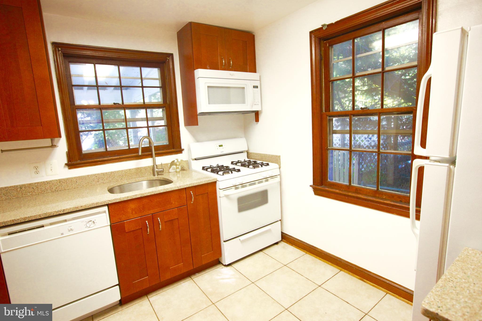 2805 Cameron Road Falls Church, VA 22042 - Photo 7 of 19