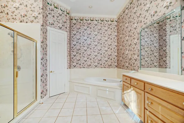 $699,500 | 3065 Oak Creek Drive, Paris, TX 75462