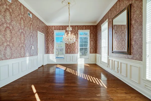 $699,500 | 3065 Oak Creek Drive, Paris, TX 75462