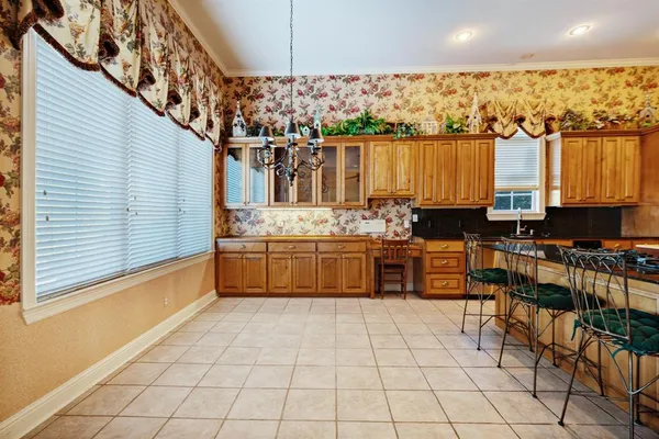 $699,500 | 3065 Oak Creek Drive, Paris, TX 75462