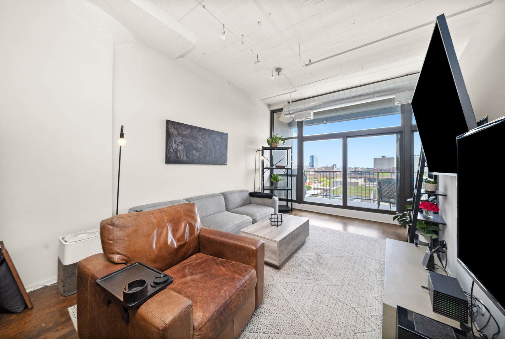 1530 South State Street, Unit 722 Chicago, IL 60605 - Photo 11 of 32