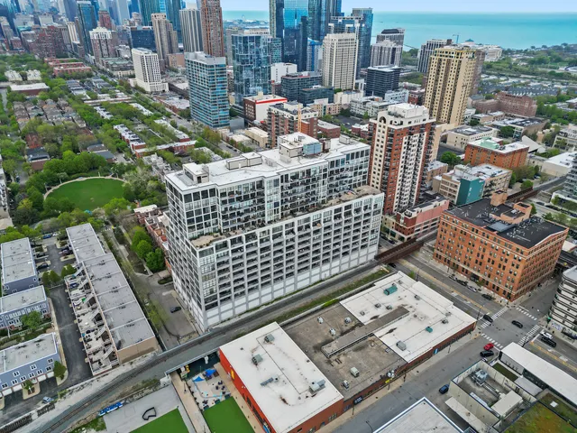 $425,000 | 1530 South State Street, Unit 722, Chicago, IL 60605