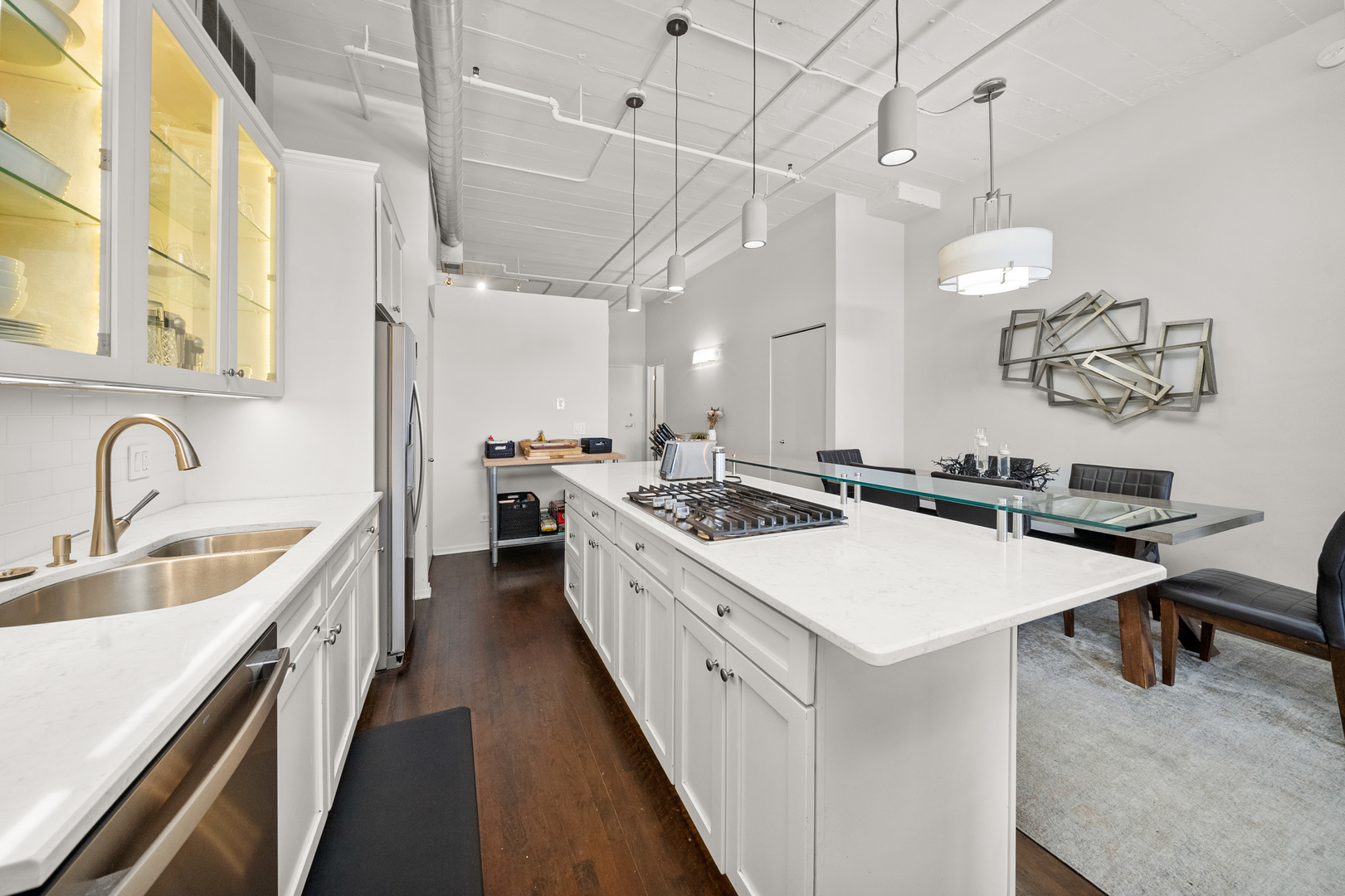 1530 South State Street, Unit 722 Chicago, IL 60605 - Photo 3 of 32