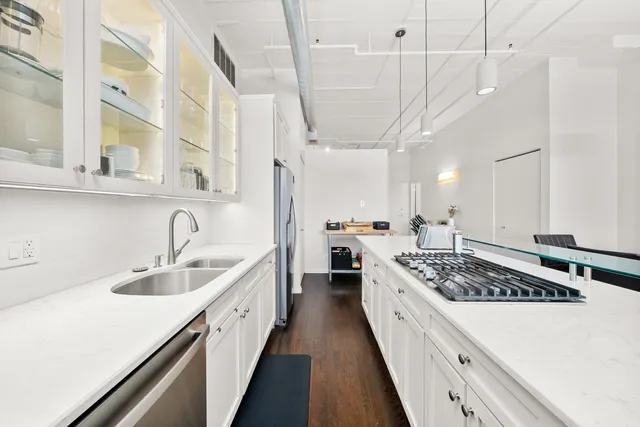 $425,000 | 1530 South State Street, Unit 722, Chicago, IL 60605