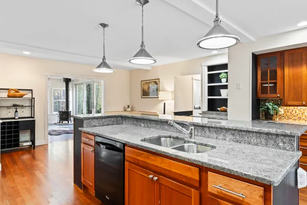 $1,299,500 | 22 Adams Lane, Ogunquit, ME 03907