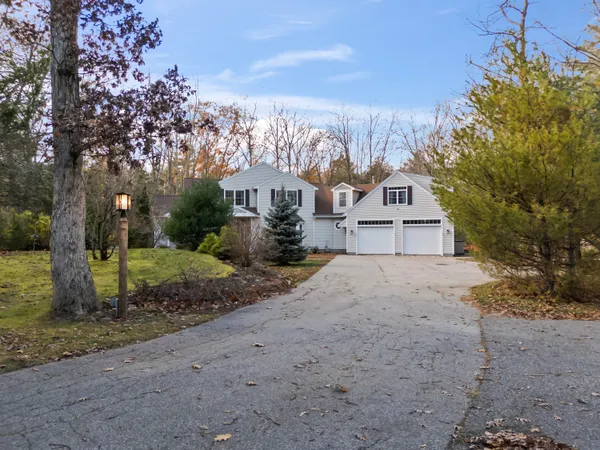 $1,299,500 | 22 Adams Lane, Ogunquit, ME 03907
