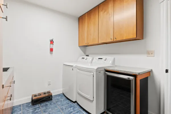 $1,299,500 | 22 Adams Lane, Ogunquit, ME 03907