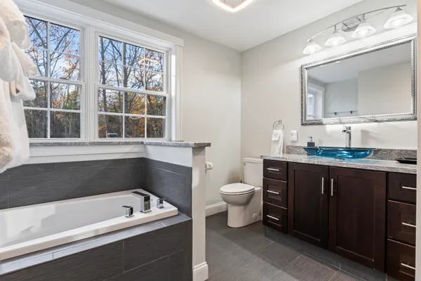 $1,299,500 | 22 Adams Lane, Ogunquit, ME 03907