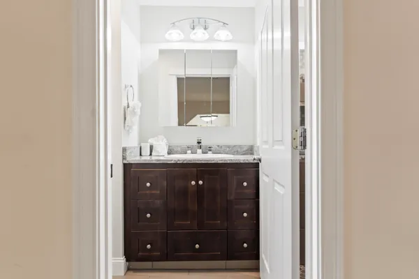 $1,299,500 | 22 Adams Lane, Ogunquit, ME 03907