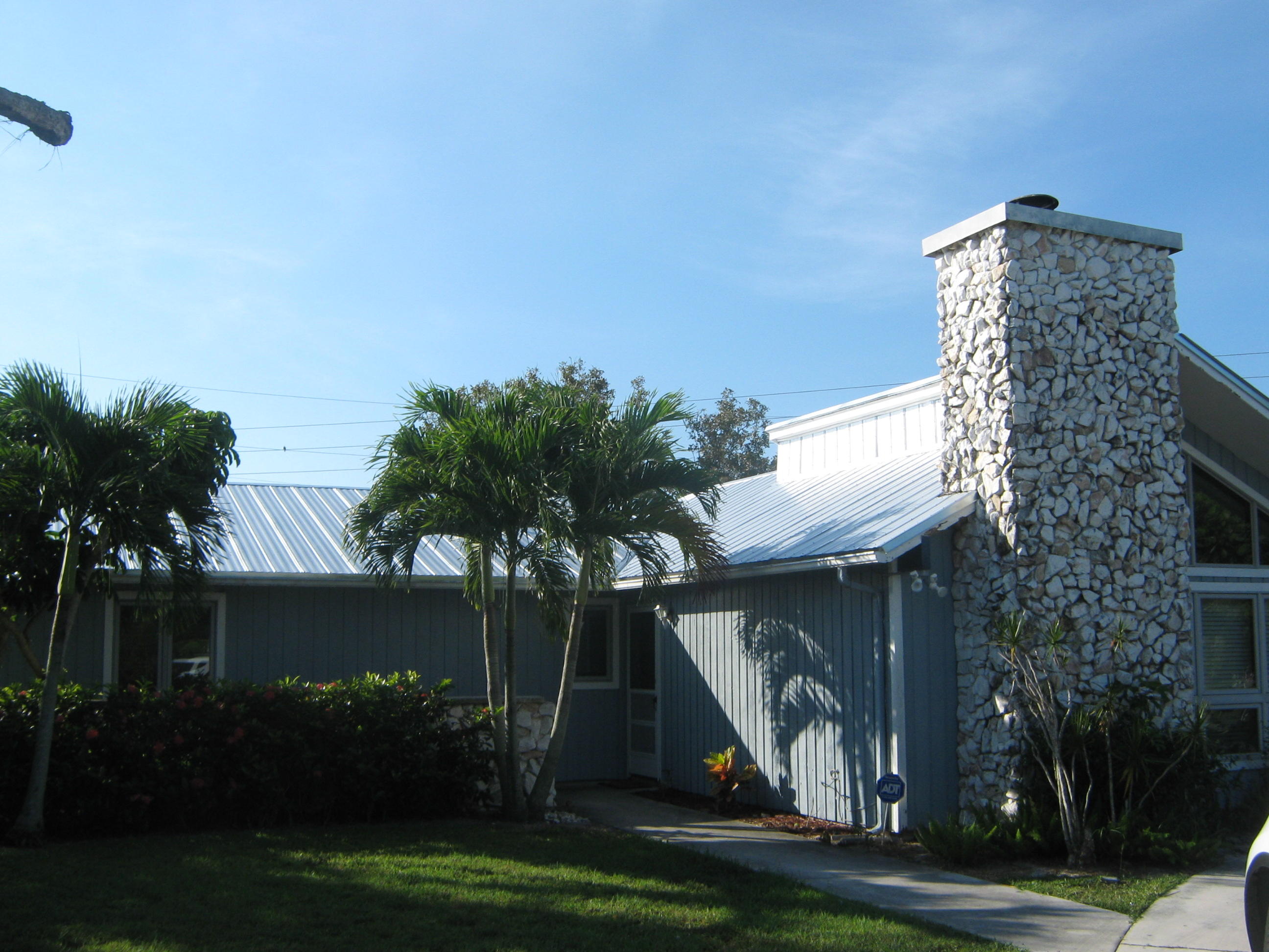 5607 Southeast Sailfish Way Stuart, FL 34997 - Photo 1 of 24 001