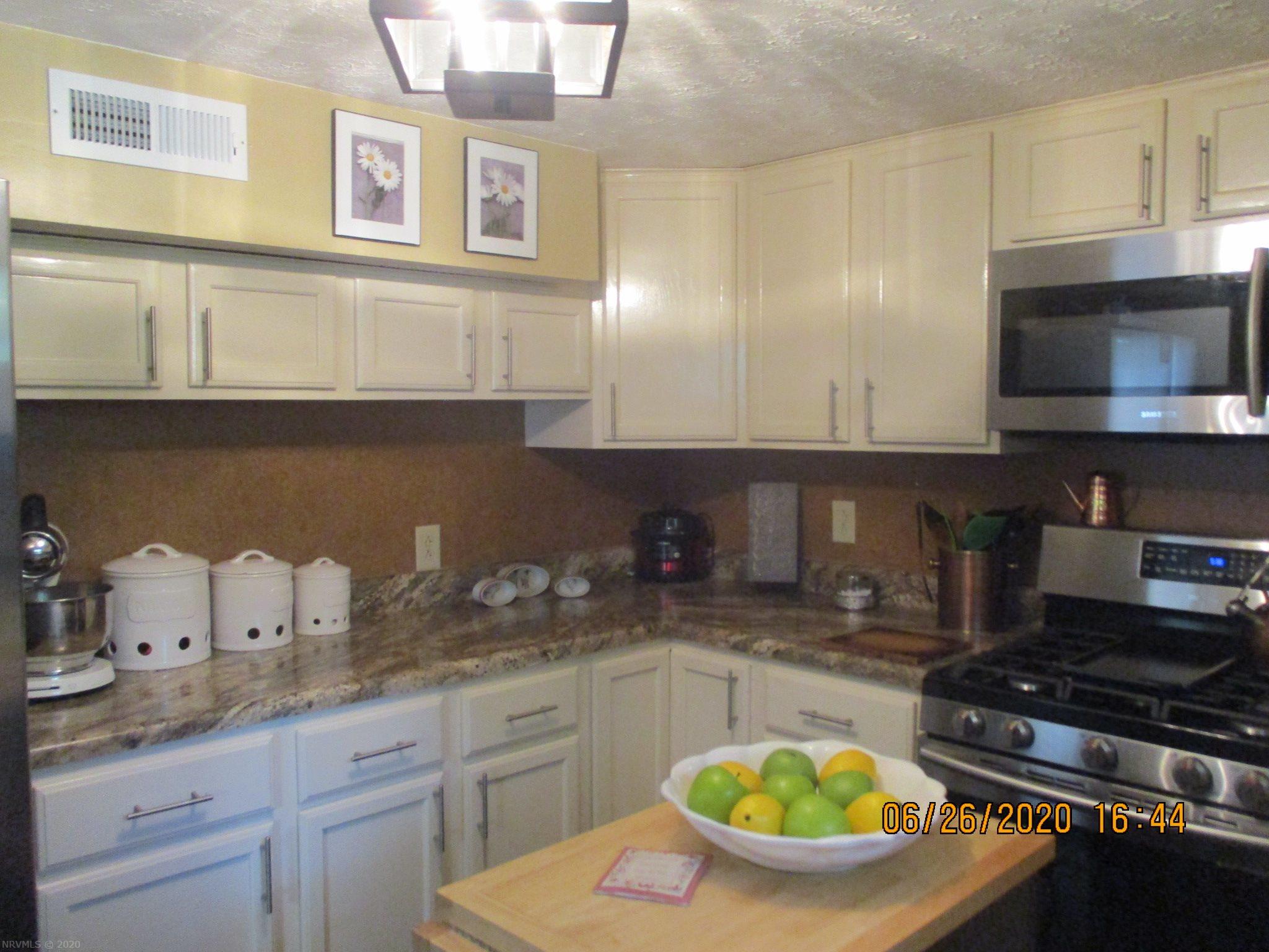 6381 Parrott Mountain Road Parrott, VA 24132 - Photo 19 of 23 Gallery Image 19