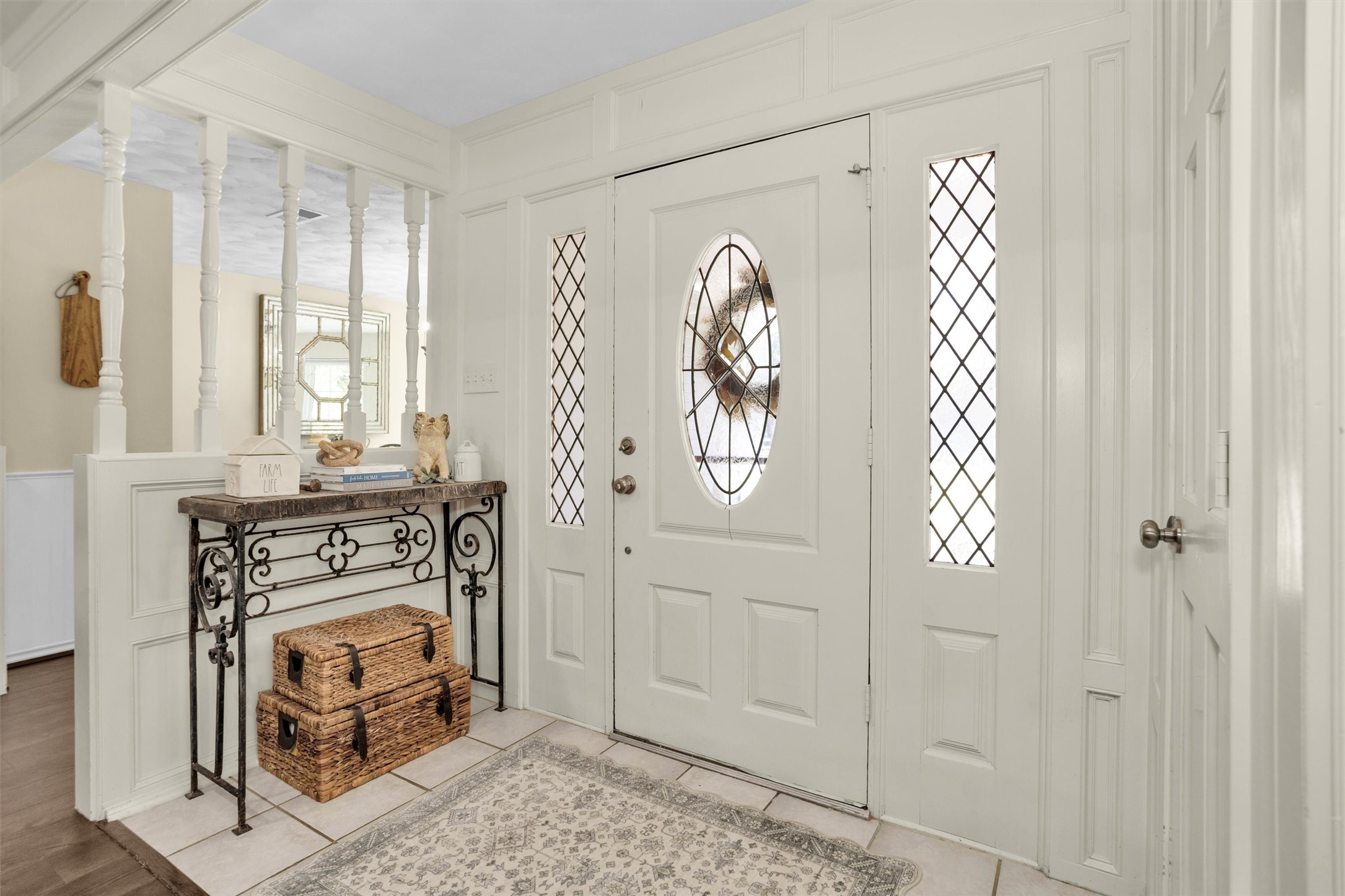 40610 Mill Creek Road Magnolia, TX 77354 - Photo 6 of 31 Nice entry way definitely not wasted space.