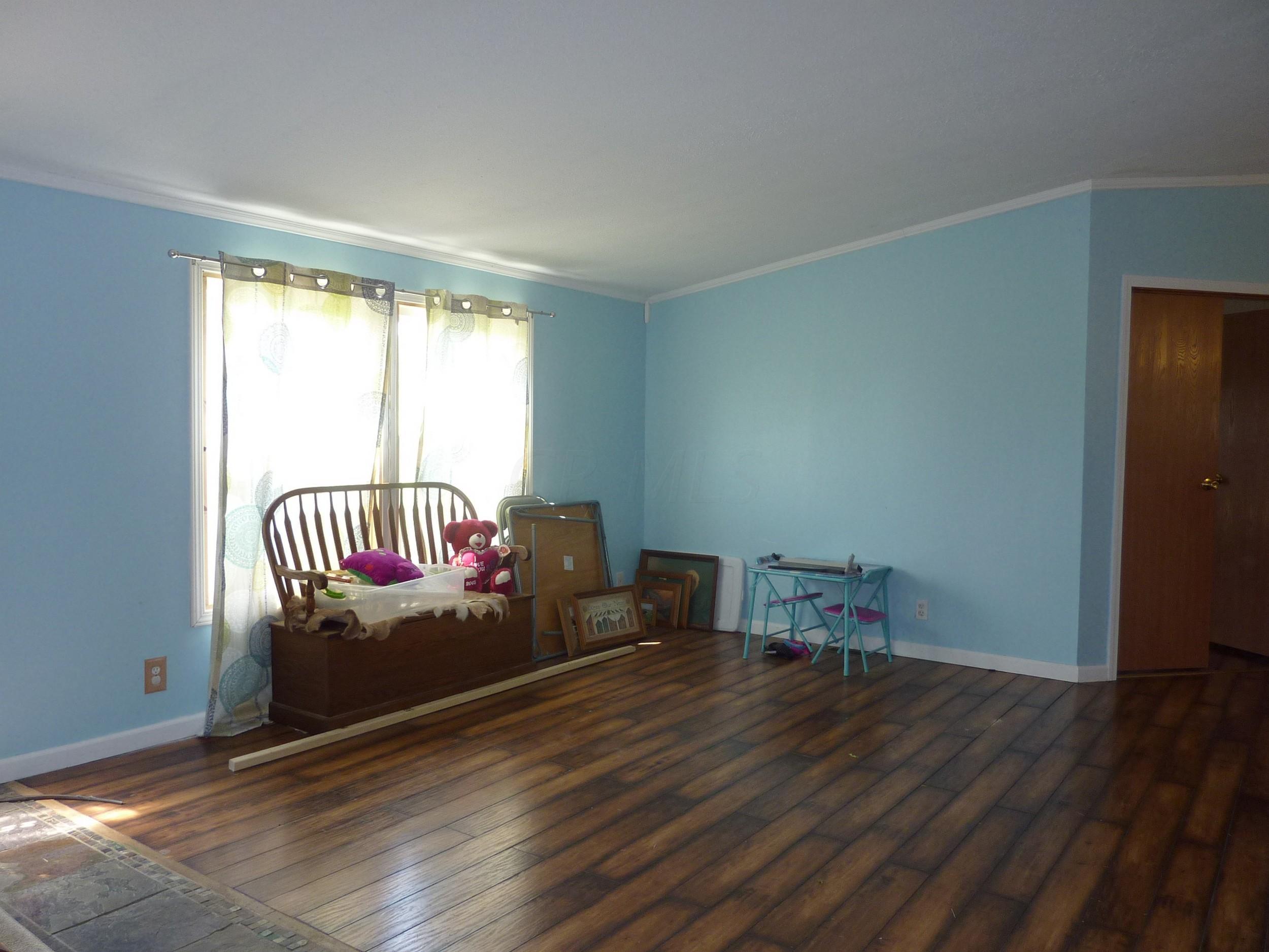 23240 Hoover-Bault Road Raymond, OH 43067 - Photo 4 of 19 Gallery Image 4