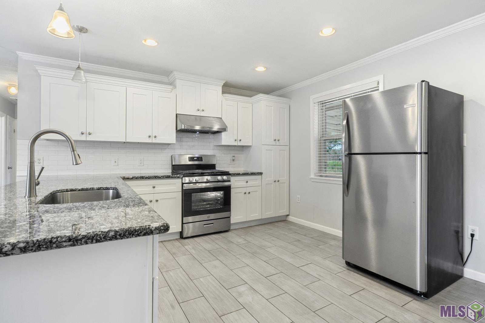 7356 Meadowview Avenue Baton Rouge, LA 70810 - Photo 2 of 15 Gallery Image 2