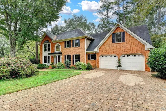$825,000 | 105 May Glen Way, Roswell, GA 30076