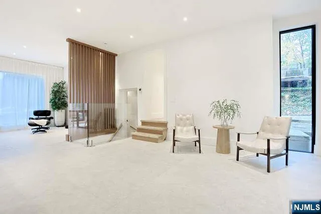 $2,650,000 | 226 Haworth Avenue, Haworth, NJ 07641