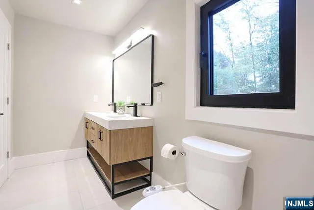 $2,650,000 | 226 Haworth Avenue, Haworth, NJ 07641