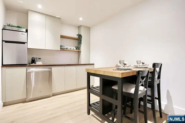 $2,650,000 | 226 Haworth Avenue, Haworth, NJ 07641