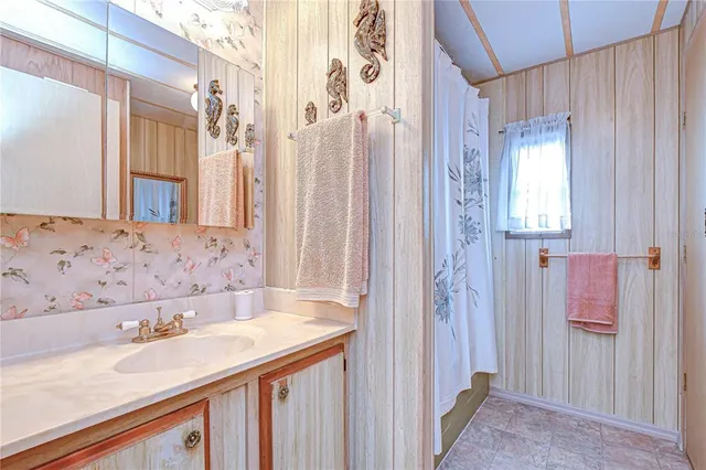 $75,000 | 35023 Zephyr Shores Drive, Zephyrhills, FL 33541