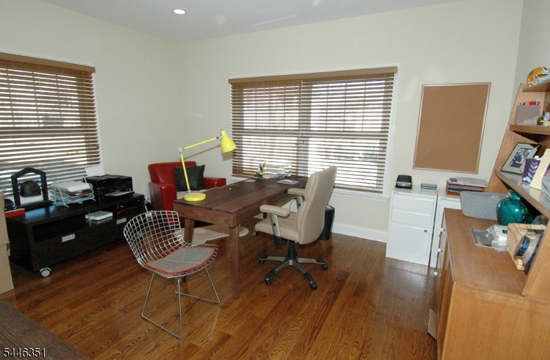 52 Morris Avenue, Unit B Summit, NJ 07901 - Photo 17 of 20