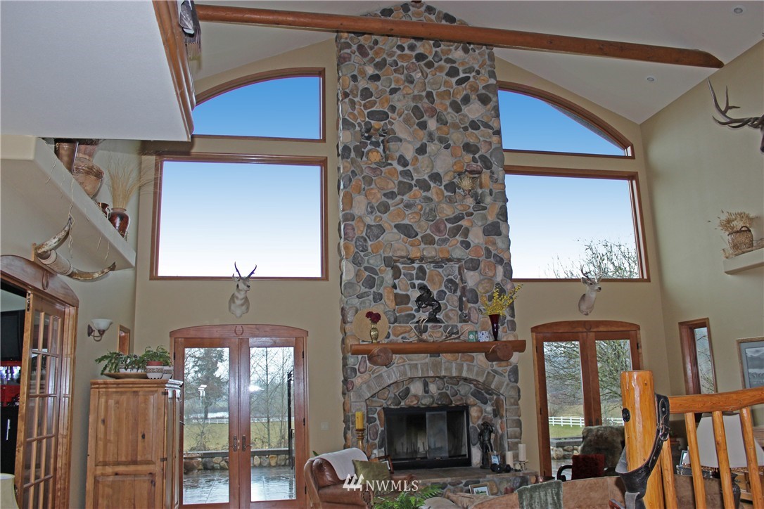 13149 Independence Road Southwest Rochester, WA 98579 - Photo 6 of 25