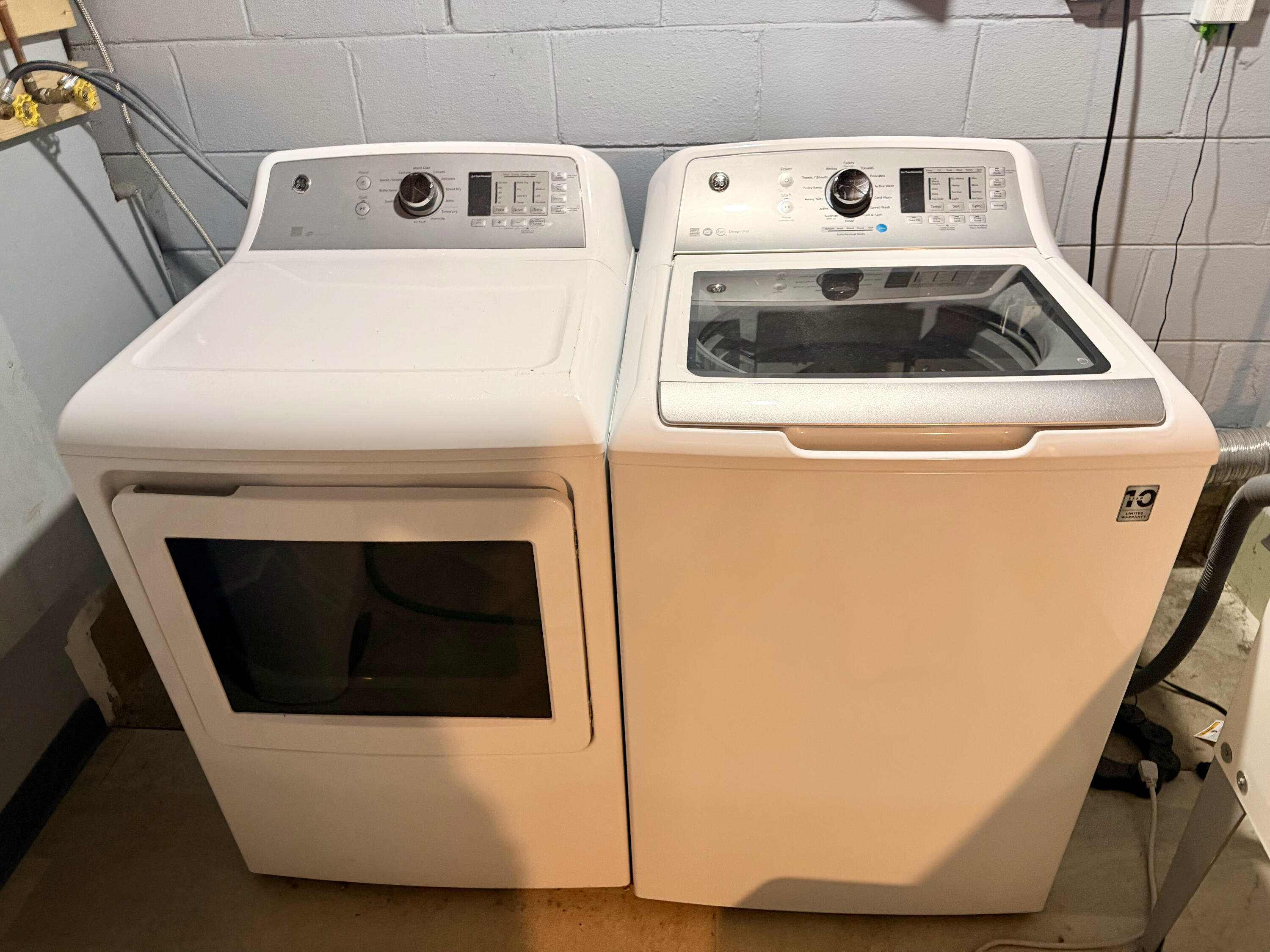 144 South 71st Street Milwaukee, WI 53214 - Photo 23 of 26 Laundry