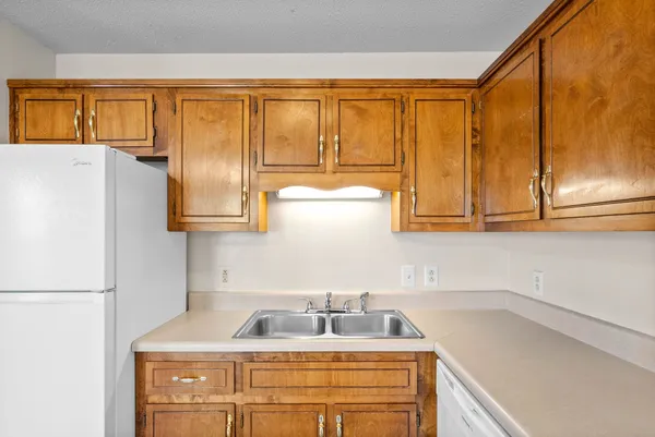 $825 | 3244 Tower Drive, Unit 3, Clarksville, TN 37042