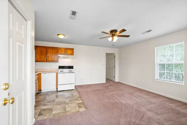 $825 | 3244 Tower Drive, Unit 3, Clarksville, TN 37042