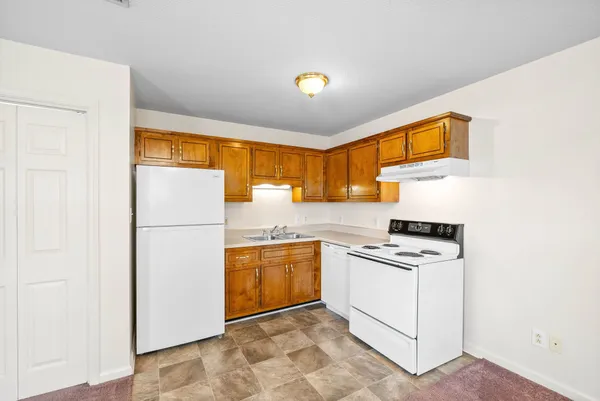 $825 | 3244 Tower Drive, Unit 3, Clarksville, TN 37042