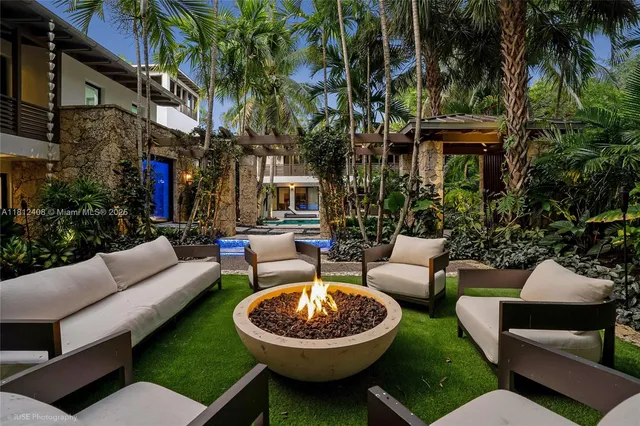 $5,490,000 | 3571 North Prospect Drive, Miami, FL 33133