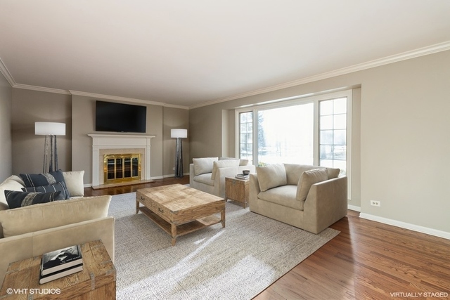 485 Valley Road Lake Forest, IL 60045 - Photo 2 of 20