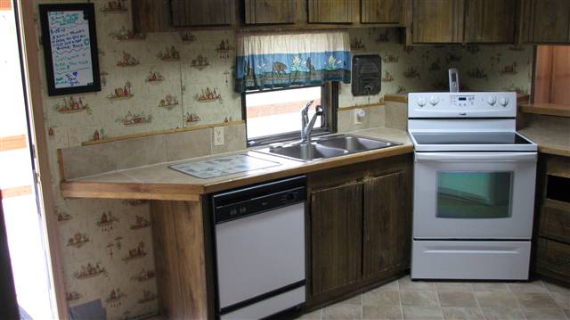 2403 East Sandy Beach Road Elk, WA 99009 - Photo 3 of 7