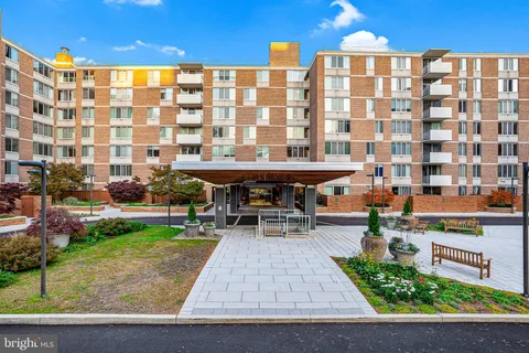 $220,000 | 2939 Van Ness Street Northwest, Unit 1144, Washington, DC 20008