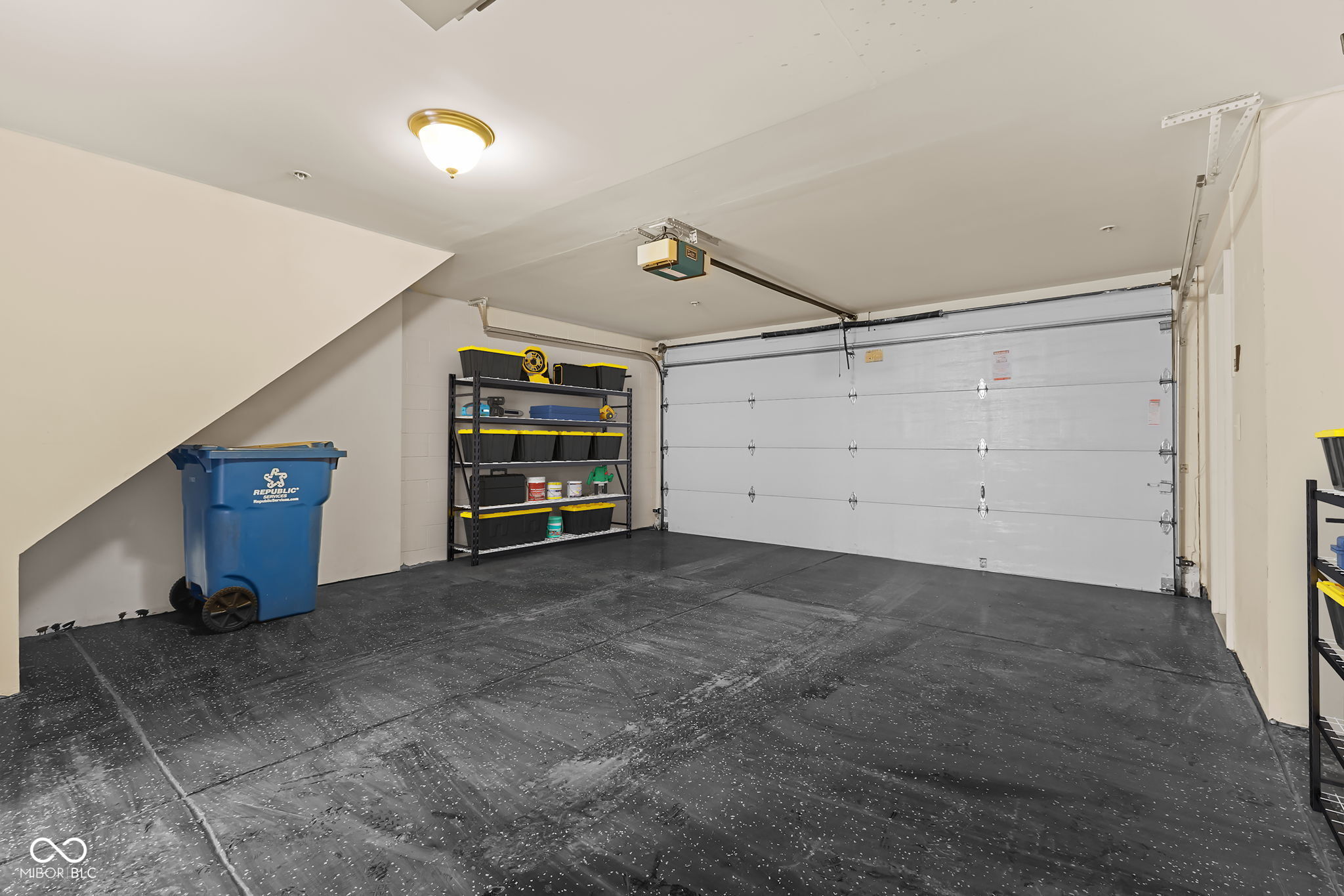 907 Junction Place, Unit 41907 Indianapolis, IN 46220 - Photo 27 of 36