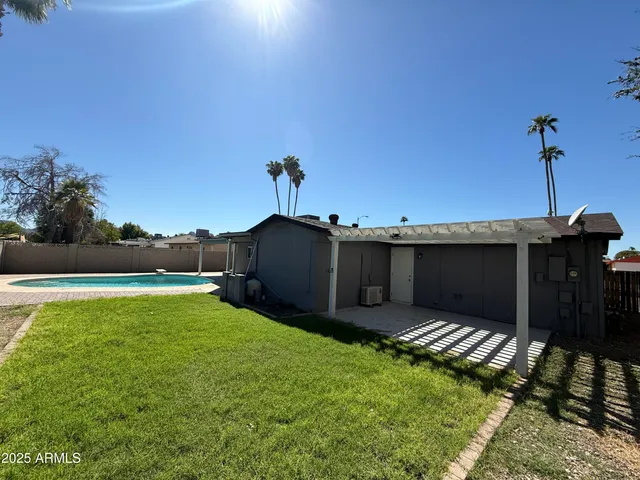 $3,050 | 11827 North 35th Street, Phoenix, AZ 85028