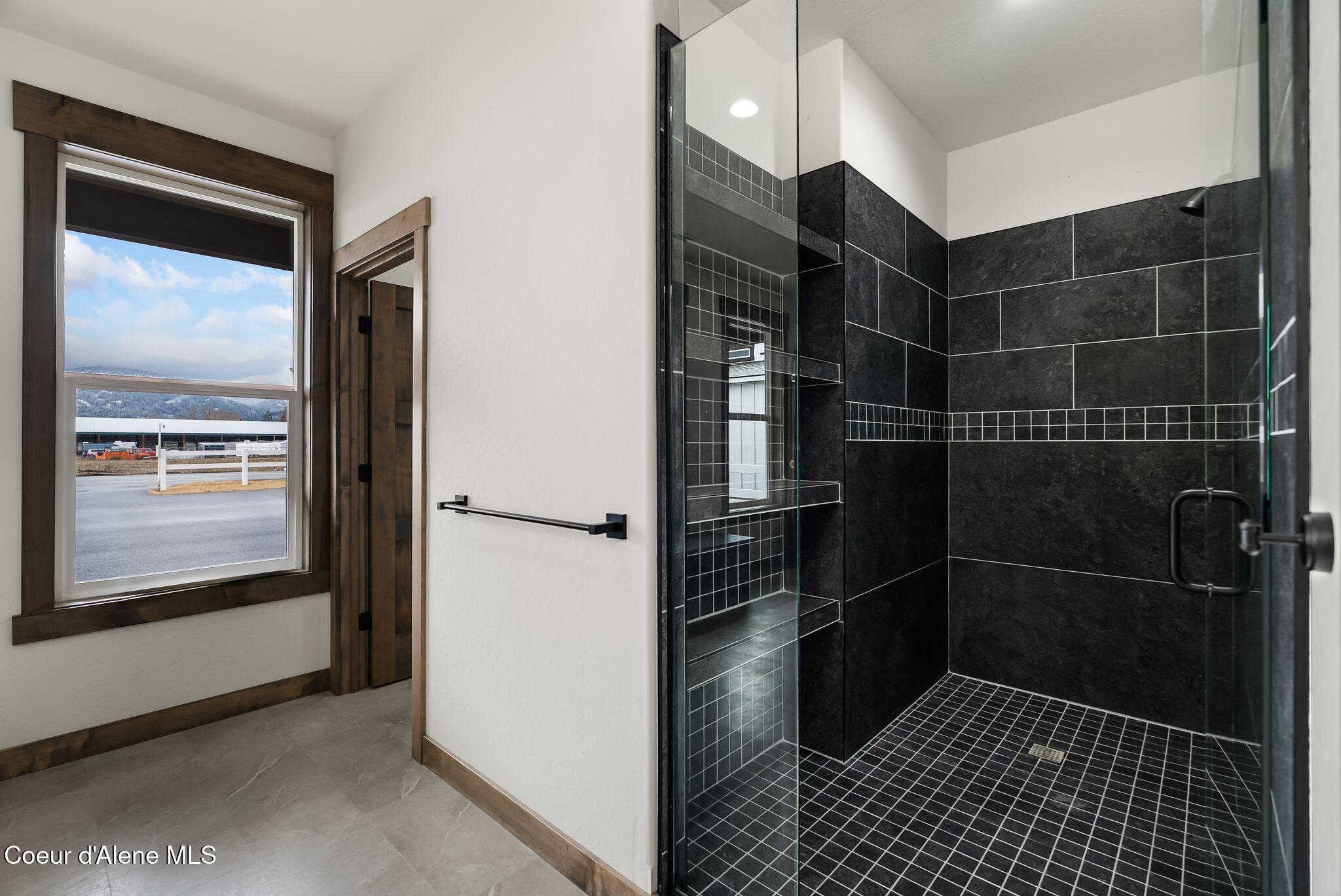 147 Backtrack Road Sandpoint, ID 83864 - Photo 17 of 40 14