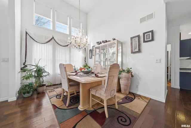 $399,900 | 5306 North Ashford Drive, Peoria, IL 61615