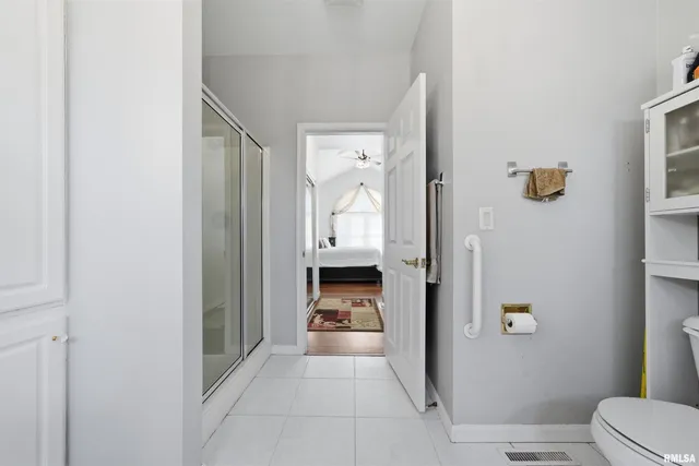 $399,900 | 5306 North Ashford Drive, Peoria, IL 61615