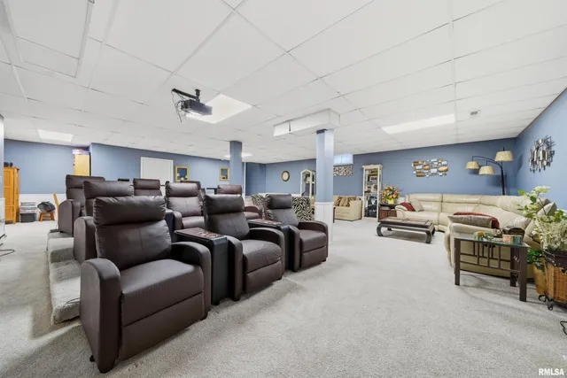 $399,900 | 5306 North Ashford Drive, Peoria, IL 61615