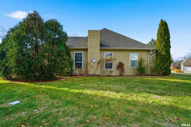 $399,900 | 5306 North Ashford Drive, Peoria, IL 61615