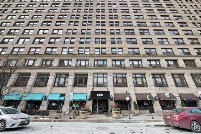 $325,000 | 600 South Dearborn Street, Unit 601, Chicago, IL 60605