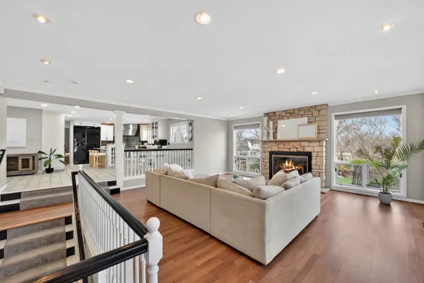 $975,000 | 3909 Forest Avenue, Downers Grove, IL 60515